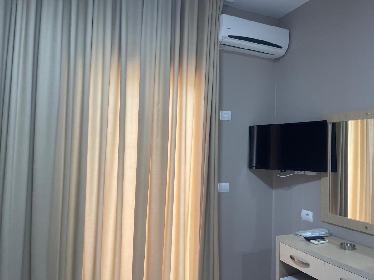 Season Inn Дермі Екстер'єр фото