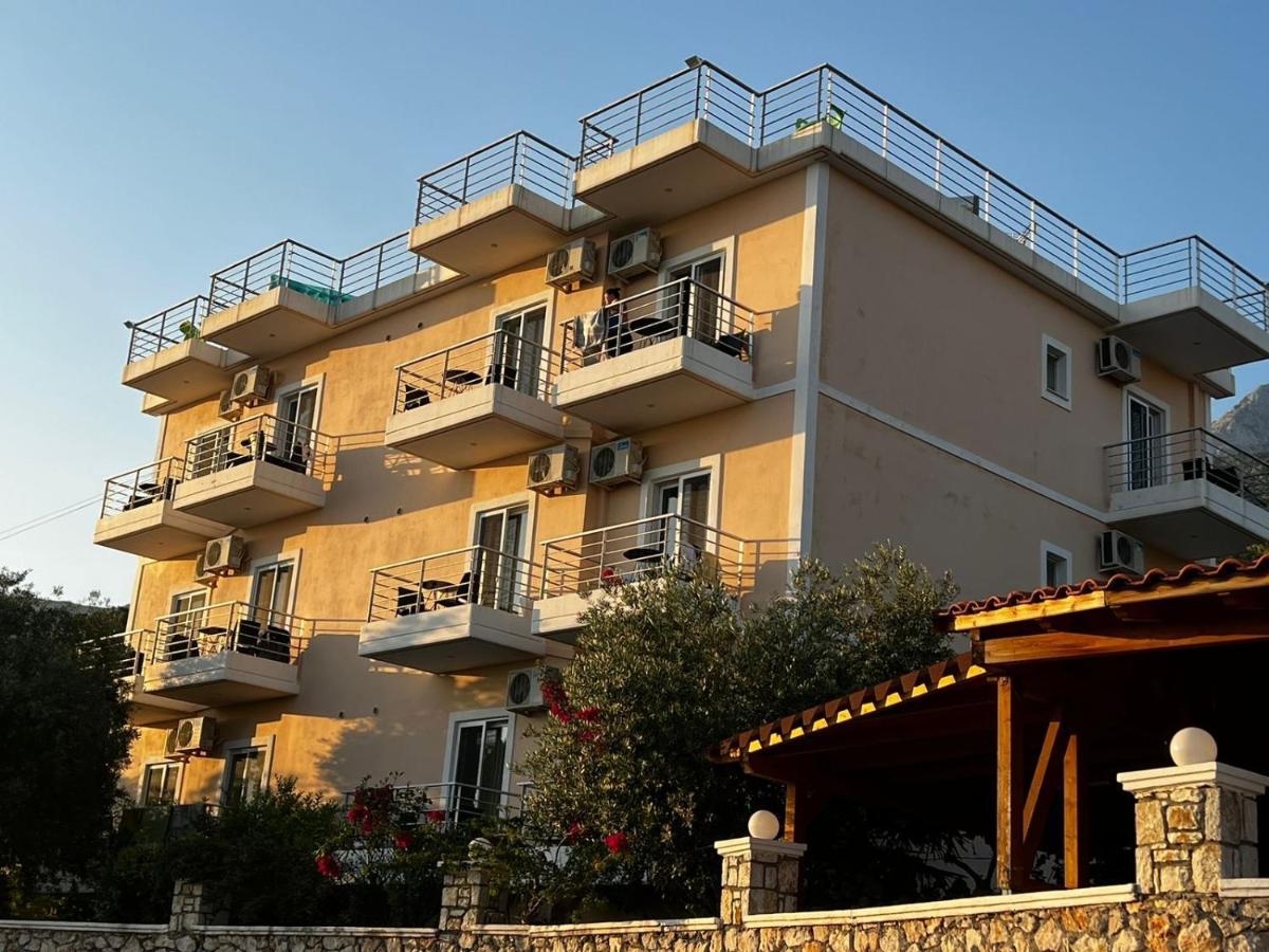 Season Inn Дермі Екстер'єр фото