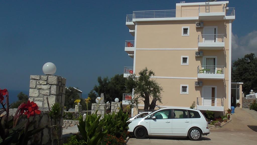 Season Inn Дермі Екстер'єр фото