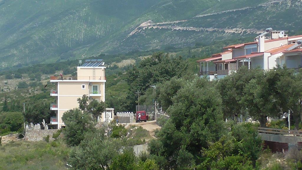 Season Inn Дермі Екстер'єр фото